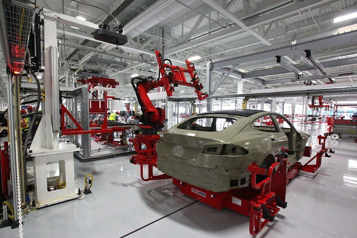 TESLA (Elon Musk) Bir dahinin başarı hikayesi