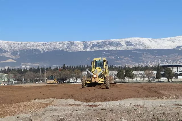 Selçuk Bayraktar duyurdu! Kahramanmaraşta iki bin kişilik konteyner kentin yapımına başlandı