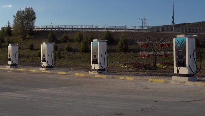 Togg, Trugo ile ilk şarj cihazı kurulumunu Boluda yaptı