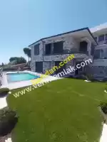 Satılık Havuzlu Geniş Bahçeli Müstakil 3+1 Villa