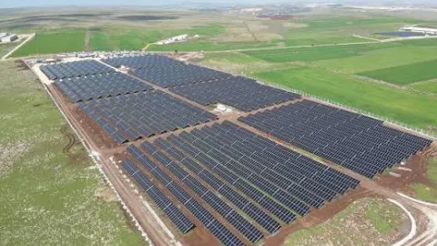 2026 Güneş Enerjisi Raporu: Türkiye'de Kapasite Rekoru