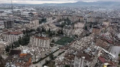 Deprem Bölgelerinde Salgın Hastalık Görülme Riski Var mı? Önlem Almak İçin Neler Yapılmalı? 