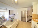 Seferihisar Erdem Tur Sitesi’nde Havuzlu Ve Güvenlikli Müstakil Konfor Satılık 3+1 Villa