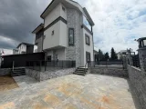 Seferihisar Cumhuriyet'te Denize 750M Mesafede, Müstakil Havuzlu Lüks 3+1 Villa!