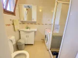 Seferihisar.şenköy Sitesi'nde Sıfır.tadilatlı,Köşe Parsel Müstakil Satılık 3+1 Villa