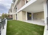 Seferihisar Cumhuriyet'te Denize Yürüme Mesafesinde Lüks 3+1 Köşe Villa