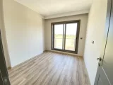 Seferihisar Sakız Ağacı'nda Denize Sıfır, Modern Tasarımlı Satılık 3+1 Müstakil Villa