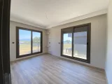 Seferihisar Sakız Ağacı'nda Denize Sıfır, Modern Tasarımlı Satılık 3+1 Müstakil Villa