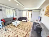 Seferihisar Cumhuriyet'te Denize 650M, 4+1 Geniş Bahçeli Lüks Satılık Villa!