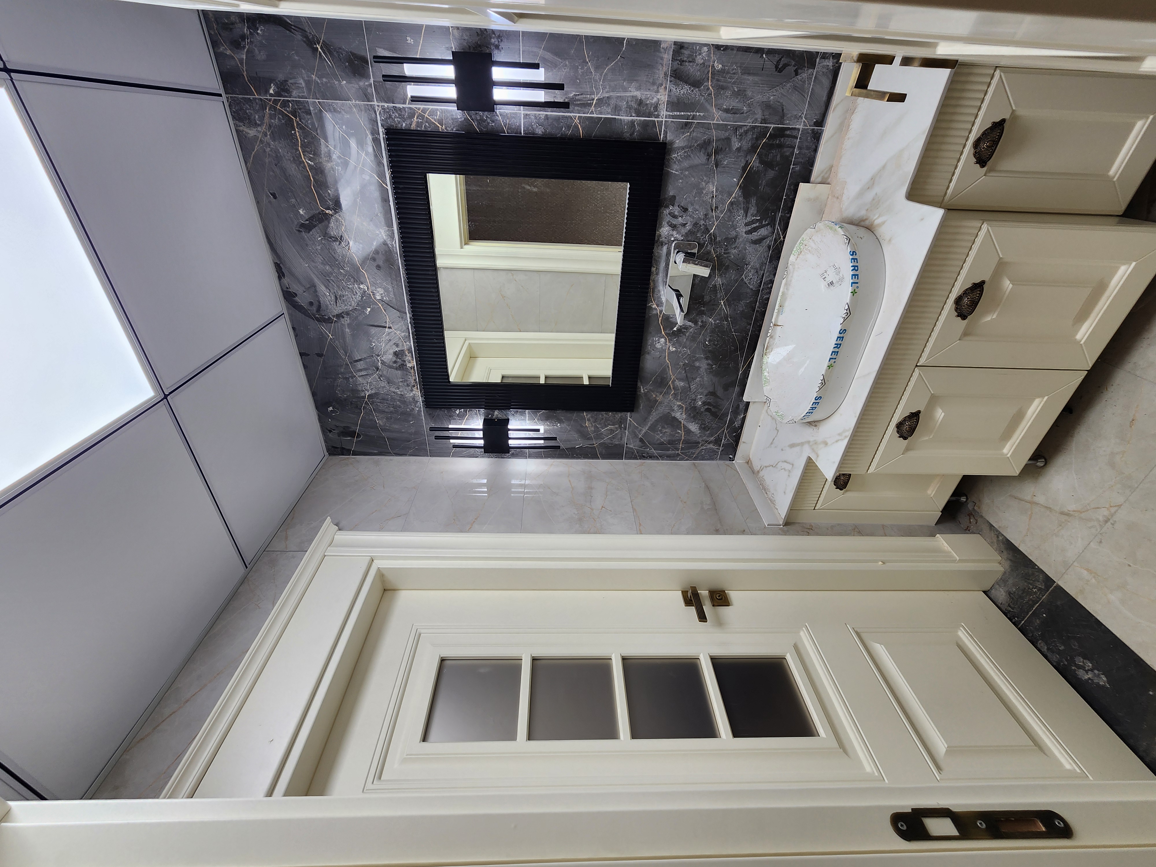 AKYAR EMLAK'DAN 5+1 LÜKS 260m² GENİŞ DAİRE