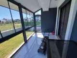 Seferihisar Cumhuriyet Mahallesi'nde denize 1 km satılık 4+1 geniş bahçeli lüks villa