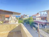 Seferihisar Atatürk Mah.'de denize 100 metre, panoramik teraslı lüks 3+1 Villa
