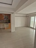 Urla Zeytinalani mahallesi. 3+1+kis bahçesi mevcut